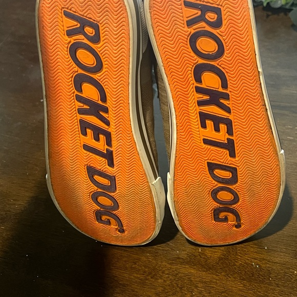 Rocket Dog green high top tennis shoes size 7 like new - Picture 2 of 4